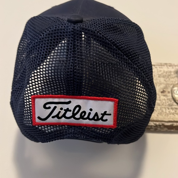 Titleist Tour Performance Mesh Hat, Navy BNWOT - Picture 2 of 8